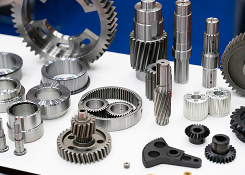 OP MAAT GEMAAKTE AFWERKINGSONDERDELEN